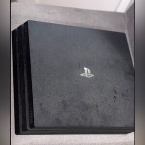 PS4 Used A few times (MOVING URGRNTLY)